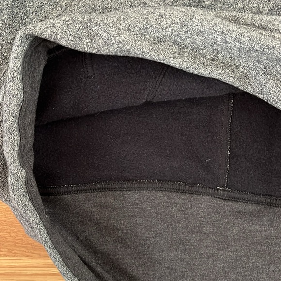 Lululemon Catch A Moment Hoodie Size 8 - Picture 5 of 9